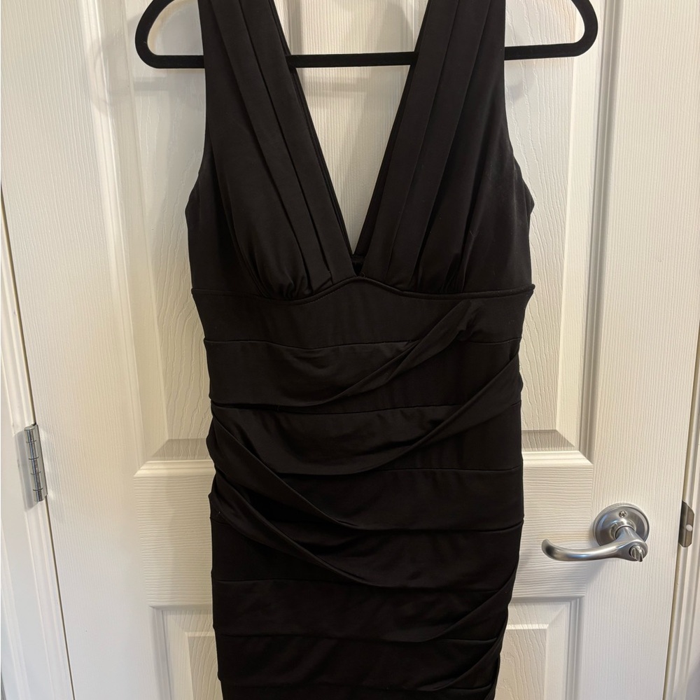 Elegant Black Sleeveless Dress